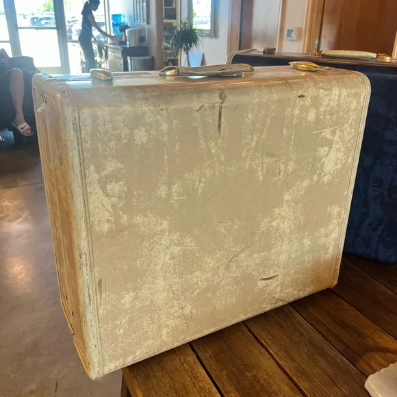 Vintage 1950’5 Samsonite suitcases. - Picture 8 of 10